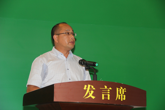 國家工業(yè)和信息化部節(jié)能和綜合利用司副長高林在2016綠色發(fā)展遂寧會議上演講.jpg