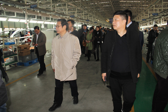 考察齊河吉利新能源汽車生產(chǎn)車間2.jpg