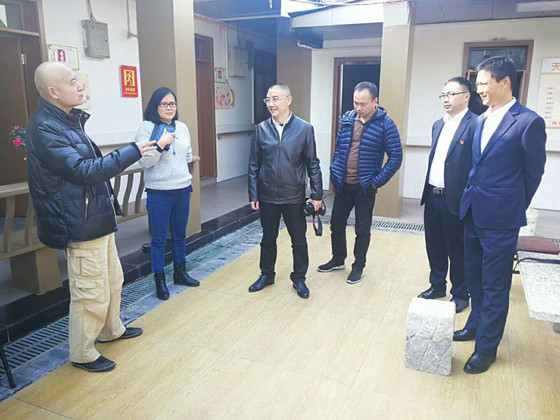 新興街道辦事處黨工委書記蘇紹祥調(diào)研新興敬老院醫(yī)養(yǎng)結(jié)合工作開展情況_副本.jpg