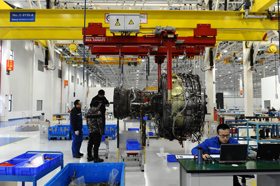 4 雙流保稅區(qū)內(nèi)國(guó)航發(fā)動(dòng)機(jī)維修作業(yè)現(xiàn)場(chǎng)_副本.jpg