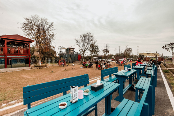 新都音樂小鎮(zhèn)戶外休閑區(qū).jpg