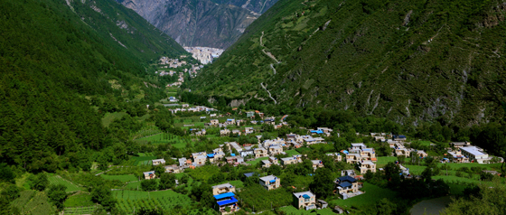 四川理縣打色爾寨　謝曉慶 岳云剛 攝.JPG