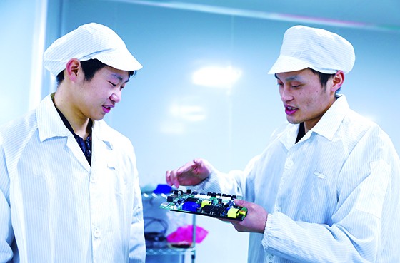 產(chǎn)城一體，人城和諧，才是城市發(fā)展的歸宿。邱海鷹 攝.JPG