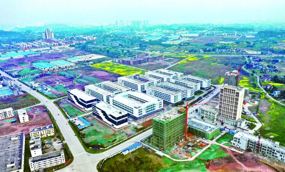 四川省華鎣市投資25億元興建建筑面積75萬(wàn)平方米的集產(chǎn)業(yè)孵化、高端研發(fā)、職教實(shí)訓(xùn)于一體的“西部硅谷”   邱海鷹 攝.JPG