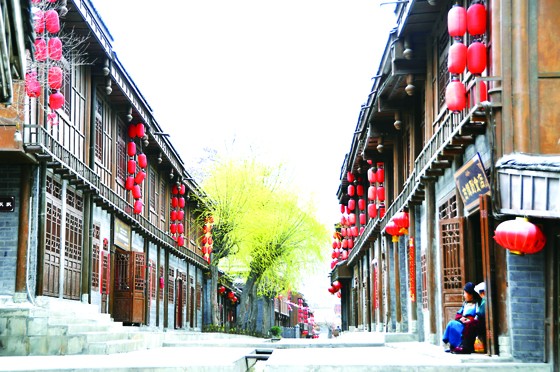 1556720729225079.jpg 古鎮(zhèn)新貌 張建·攝.jpg