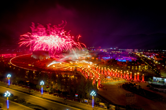 西昌城市夜景 冷文浩 攝 .JPG