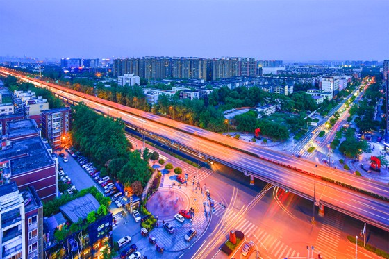 雙流空港夜色  左永寧 攝.jpg