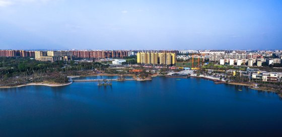 雙流區(qū)鳳翔湖水岸 劉偉攝.jpg