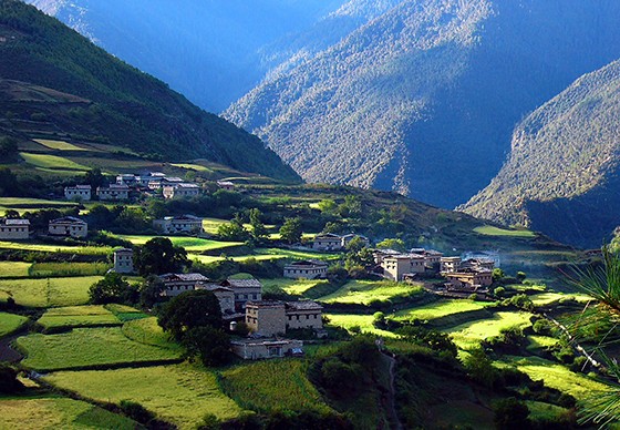 5 四川省民族地區(qū)木里縣風(fēng)光.jpg