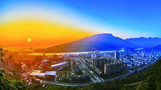 雅安雨城區(qū)  郝立藝攝.jpg