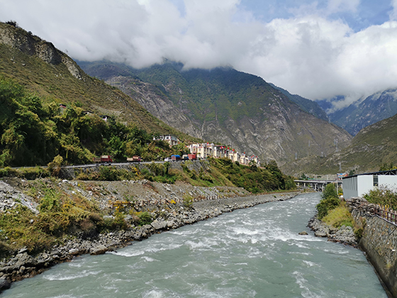 理縣風(fēng)光  周淼葭攝.jpg