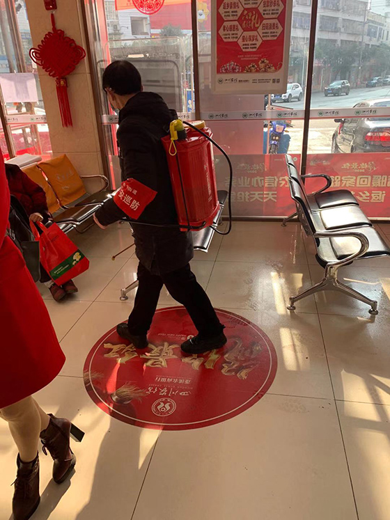 5營業(yè)場所嚴(yán)格消毒.jpg