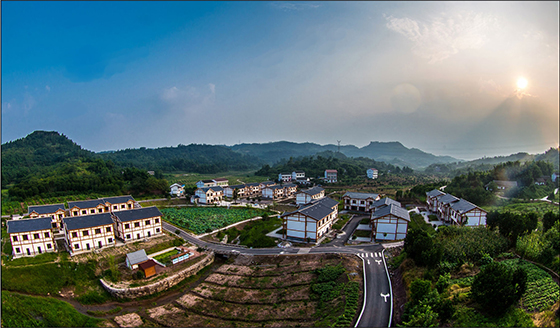 農(nóng)民新村——廣安區(qū)龍安鄉(xiāng)勇敢旅游新村聚居點(diǎn).jpg