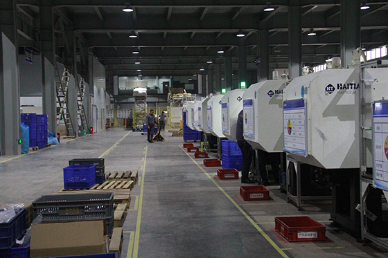 鄰水高灘園區(qū)某企業(yè)生產(chǎn)車間  周淼葭攝.JPG