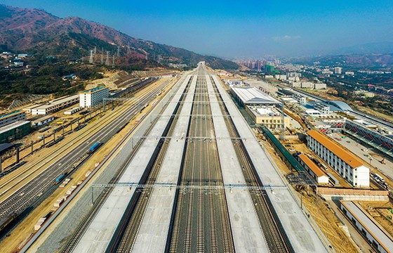 6 南向，攀枝花奔向未來.jpg