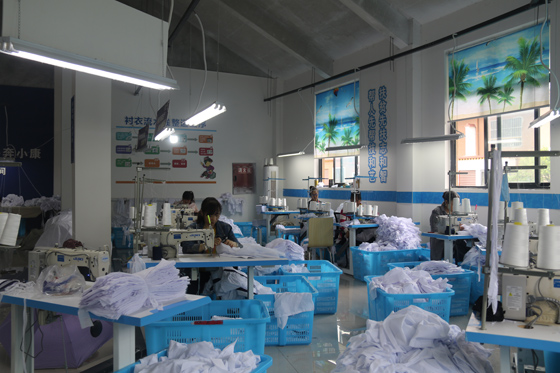 林福美的來料加工車間.JPG