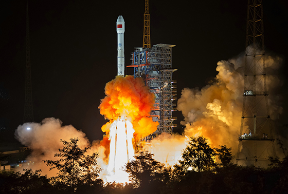 西昌衛(wèi)星發(fā)射中心火箭發(fā)射--張衡攝_1.jpg