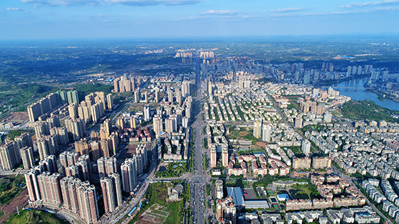 東興區(qū)城市全景 蘭自濤攝.jpg