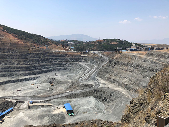 4 會(huì)理采礦場(chǎng)一景.jpg