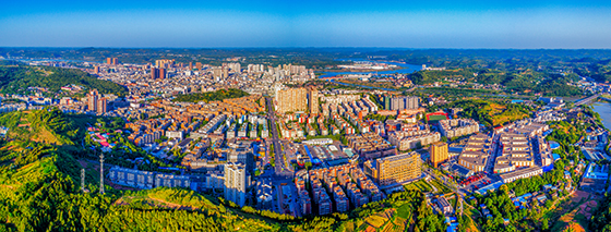 鳥(niǎo)瞰三臺(tái)縣城  袁成松攝.jpg