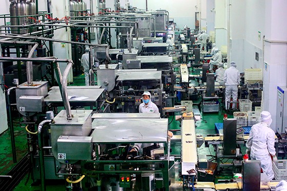 位于成都市郫都區(qū)的天味現(xiàn)代化調(diào)味品生產(chǎn)線  郫都區(qū)委宣傳部供圖.jpg