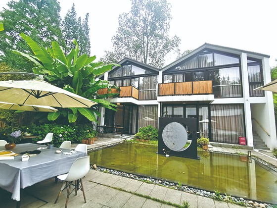 “歸野”民宿保留川西民居風(fēng)格.jpg