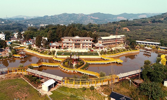 有著“西南第一村”美譽(yù)的仁壽縣文宮鎮(zhèn)石家村一角  潘建勇 攝.jpg