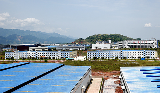 高灘工業(yè)園區(qū)一角  鄰水縣委宣傳部供圖  .JPG