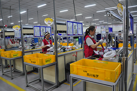 位于四川鄰水縣的四川裕羅電器生產(chǎn)車間  黃世濤 攝.JPG