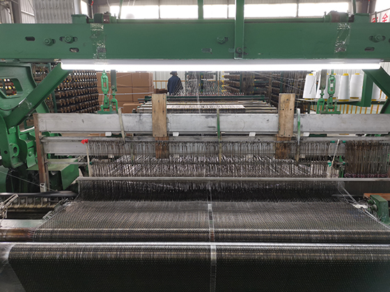 (4)四川炬原玄武巖纖維科技有限公司的生產(chǎn)車間  周淼葭 攝.jpg