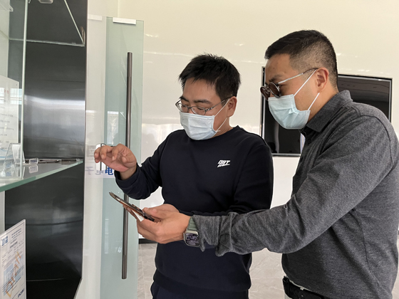 1666345185329156.jpg 力泓電子科技有限公司負(fù)責(zé)人介紹產(chǎn)品.jpg