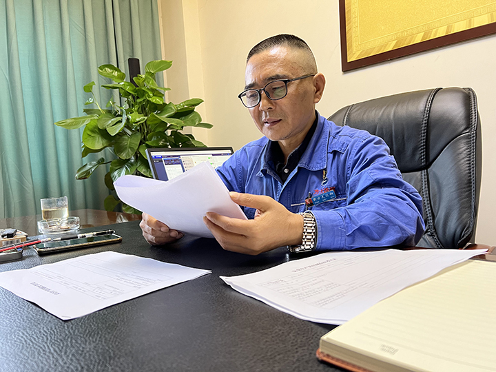 達州鋼鐵煉鐵廠廠長李翔時  毛會 攝.jpg