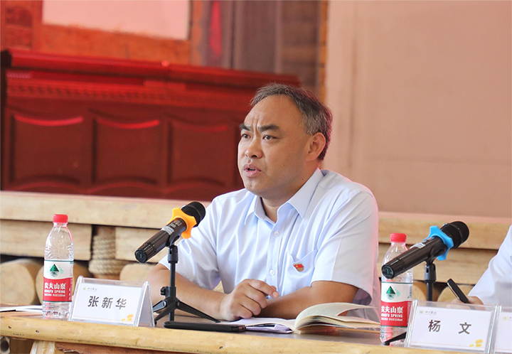 1685521776141654.png 4黨委書記張新華同志現(xiàn)場進行輔導授課.png