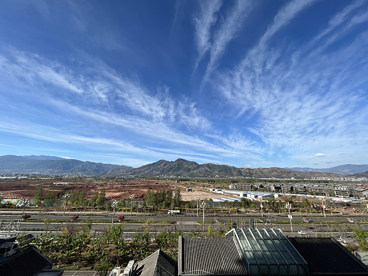 1美麗的會(huì)東縣城一隅 周淼葭攝.jpg