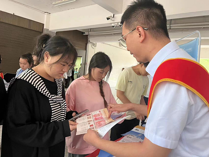 1686923053175357.jpg 2.jpg