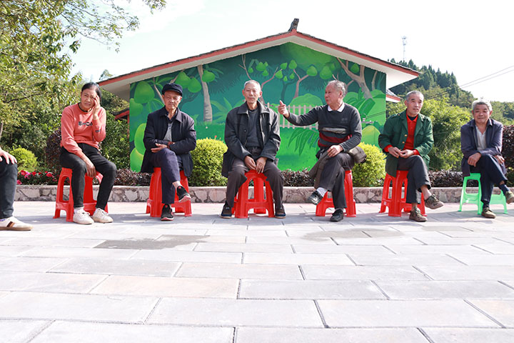 圖2 “陽光問政”壩壩會(huì).jpg