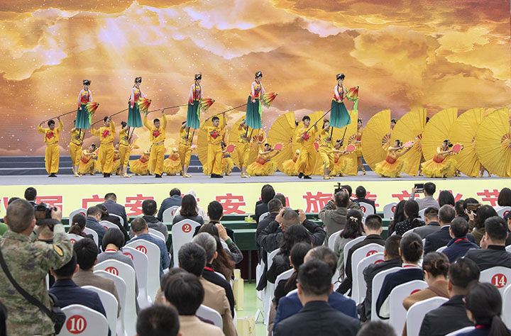 1699839305914989.jpg 3文藝演出 張國(guó)盛攝.jpg