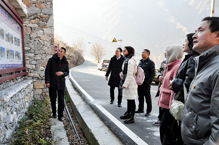 6　參觀村容村貌 (2).jpg