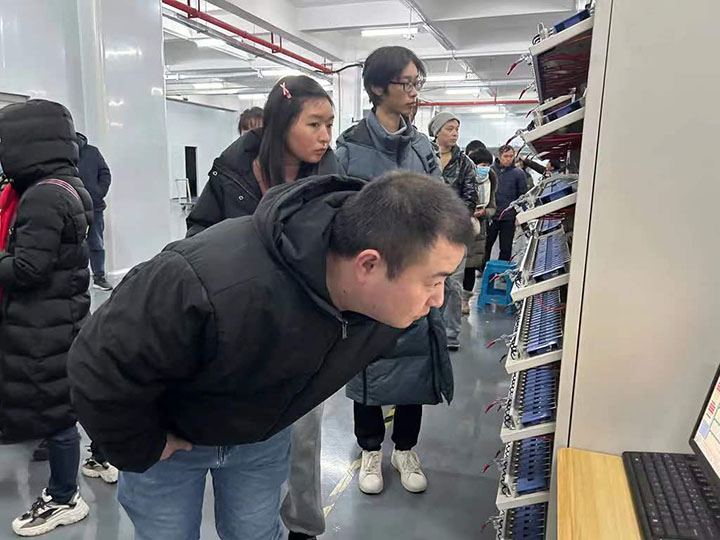 圖1 現(xiàn)場(chǎng)參觀(guān).jpg