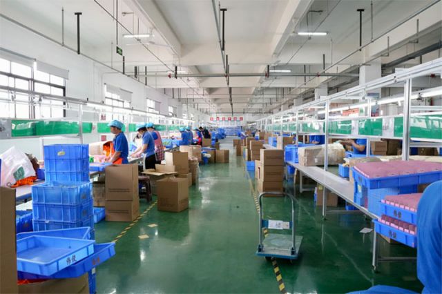 圖1 四川偉俊玩具有限公司生產(chǎn)車間 拷貝.jpg