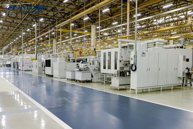 圖2  現(xiàn)代商用車數(shù)字化產(chǎn)線.jpg