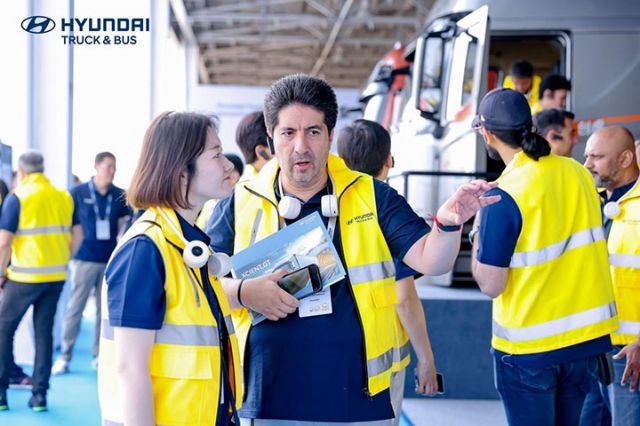 圖9  現(xiàn)場交流互動.jpg