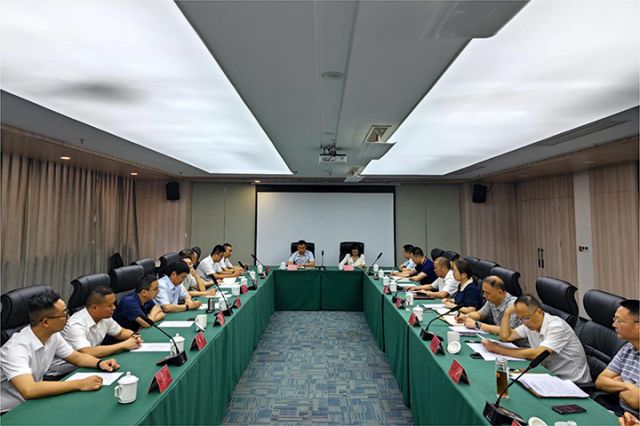 1 五糧液濃香酒仁壽縣域消費(fèi)市場調(diào)研座談會現(xiàn)場.jpg