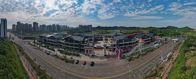 圖1 一品天下·樂至城市會(huì)客廳.jpg