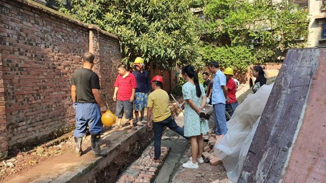 圖1  新南路220號(hào)院落拓展施工.jpg