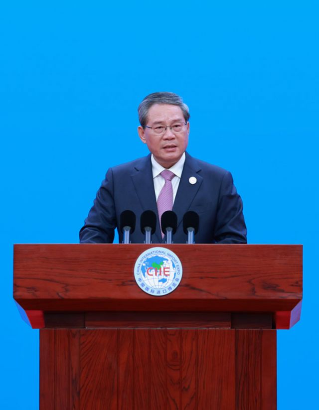 2 11月5日，國(guó)務(wù)院總理李強(qiáng)在上海出席第七屆中國(guó)國(guó)際進(jìn)口博覽會(huì)暨虹橋國(guó)際經(jīng)濟(jì)論壇開幕式，并發(fā)表主旨演講 新華社記者 王曄 攝.jpg