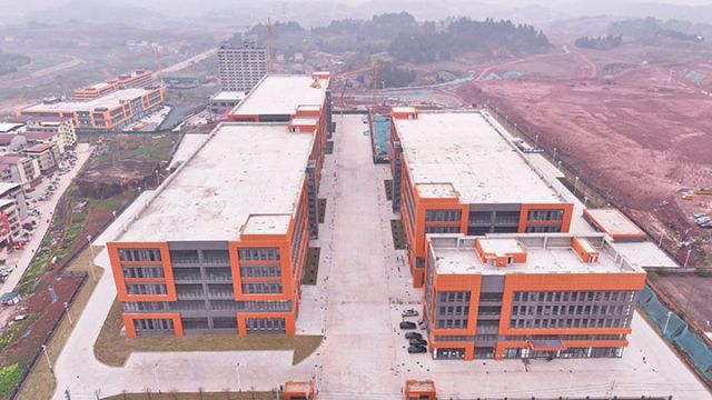 圖6  成渝綜合產業(yè)示范園區(qū)及配套設施項目。閆凱 攝.jpg