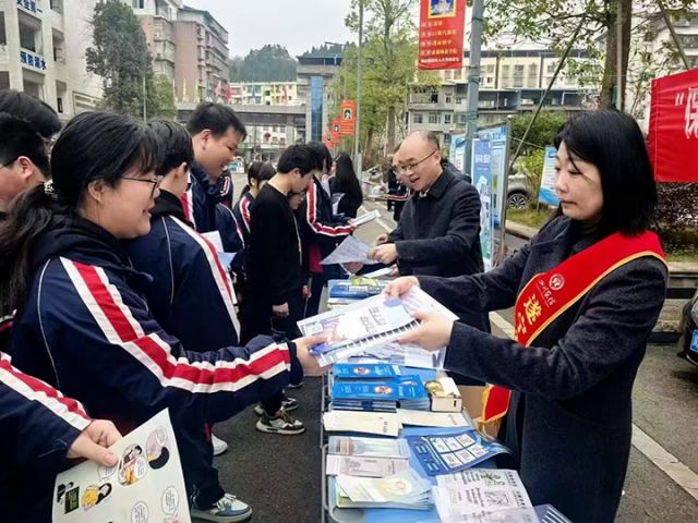 1742540772103298.jpg 1.jpg