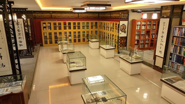 圖3  汪毅文獻特藏館內(nèi)部 易奎西攝.jpg