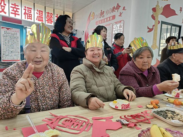 1743056695997946.jpg 圖3 分享蛋糕.jpg